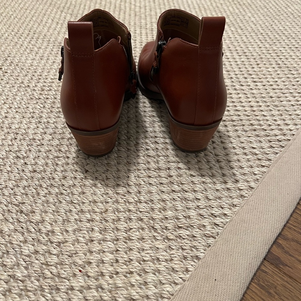 Vionic Ankle Boots. - image 2